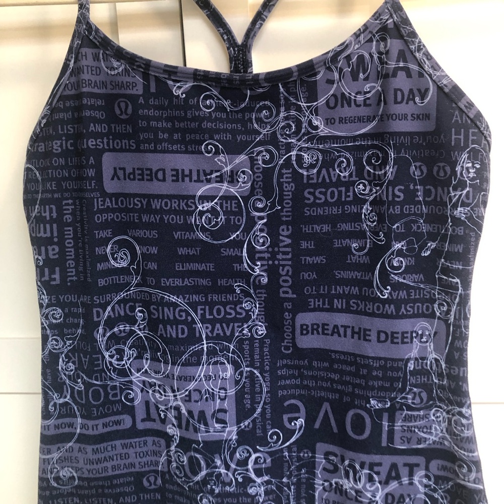 Lululemon Blue Work Out Tank Top EUC - Picture 3 of 14